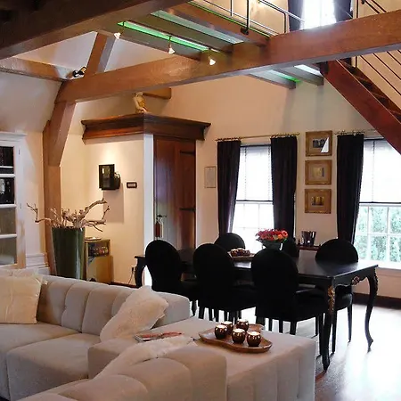 De Beukenhof Luxury Vintage - Oegstgeest-leiden מלון ליידן
